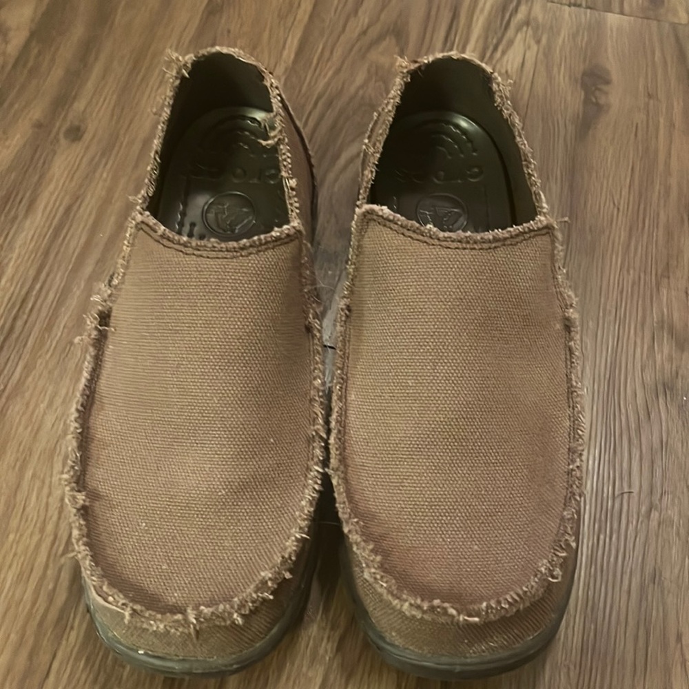 Size 10 Men’s Crocs Loafers